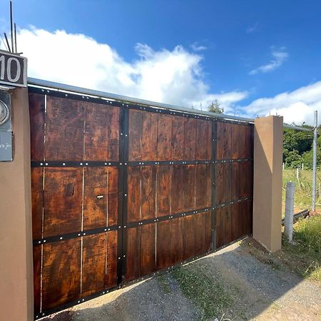 Poas Volcano Rooms Fraijanes Exterior photo
